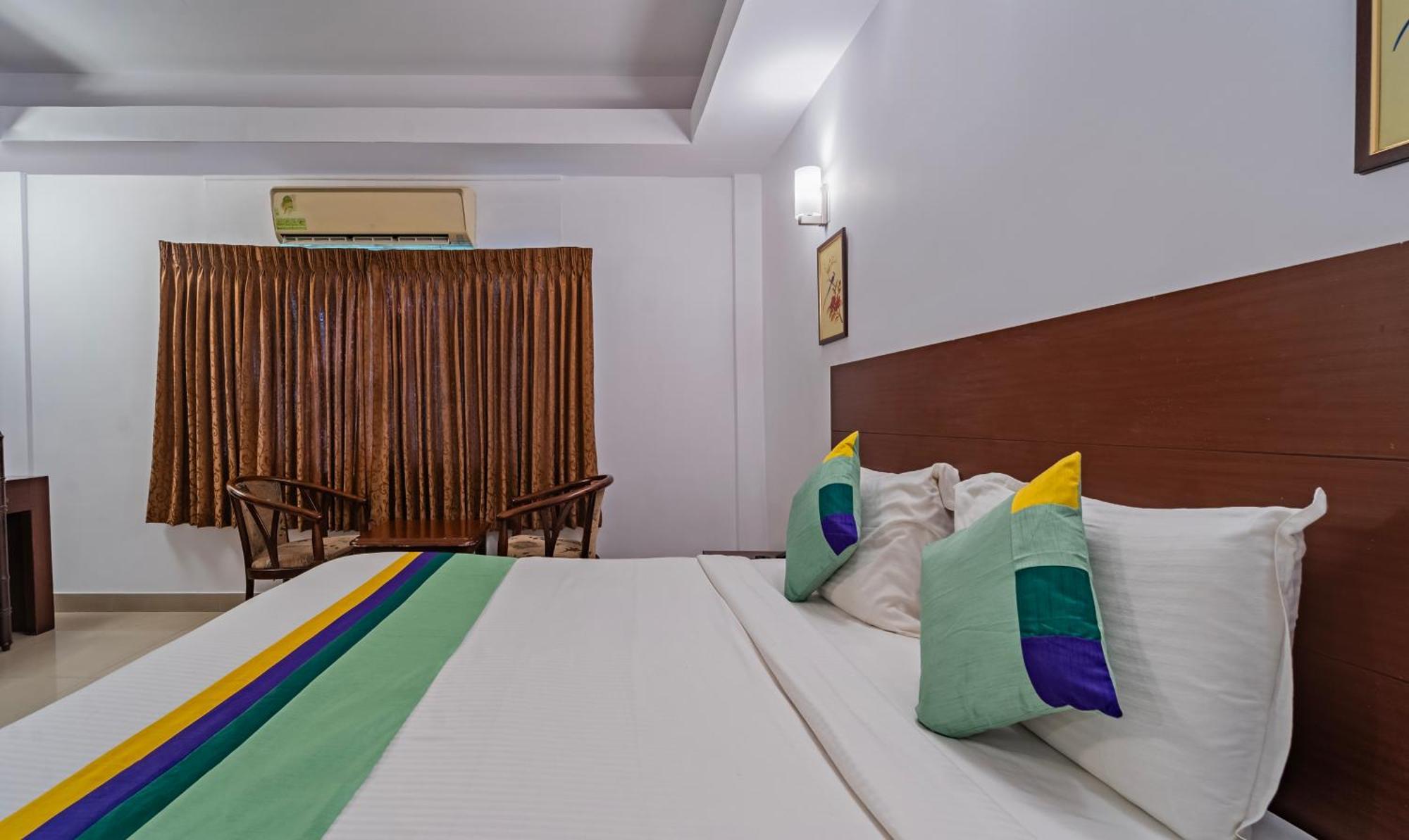 Treebo Central Thrissur Exterior photo