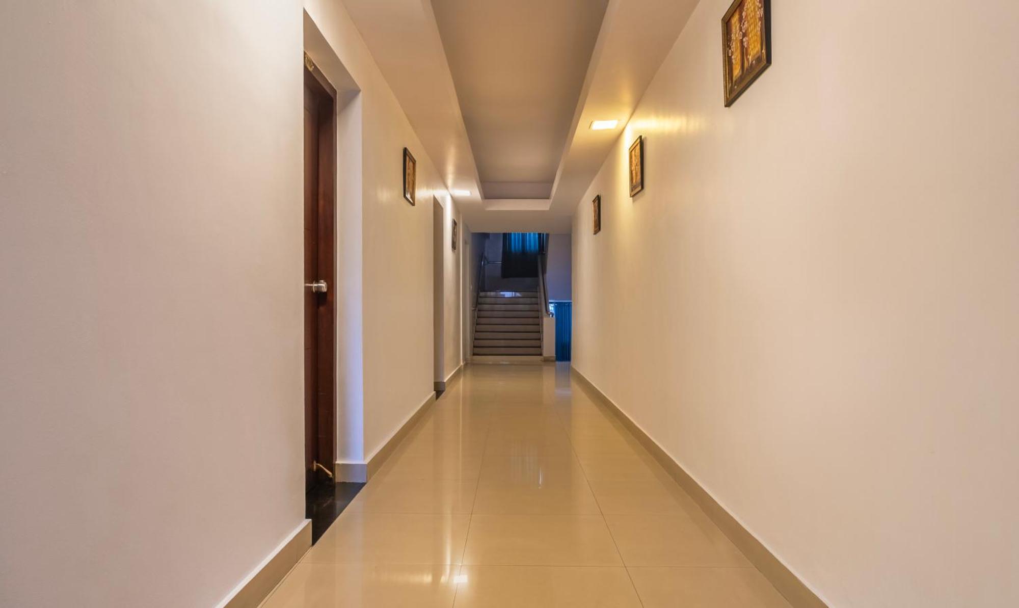 Treebo Central Thrissur Exterior photo